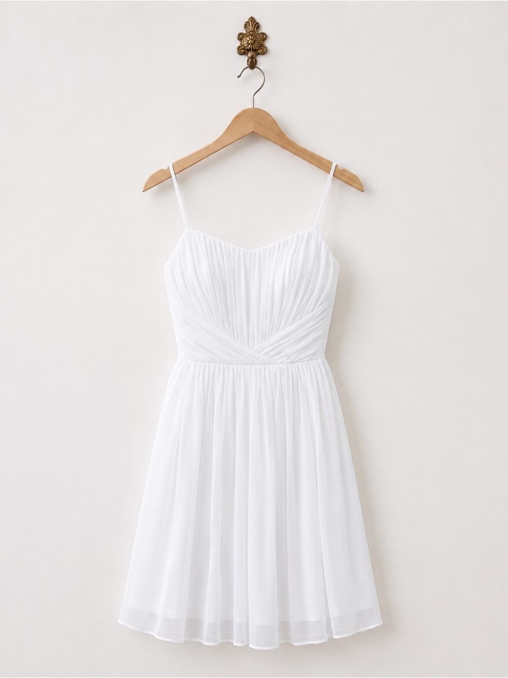 Adrianna Papell Hailey Logan white chiffon cut out dress 5/6